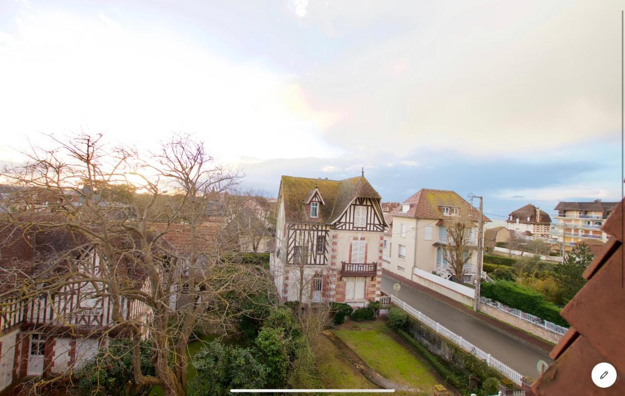 Joli Studio ☆ 100M De La Mer Et Du Centre Ville ☆ Cabourg Exteriör bild