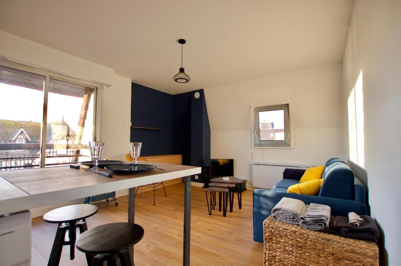 Joli Studio ☆ 100M De La Mer Et Du Centre Ville ☆ Cabourg Exteriör bild
